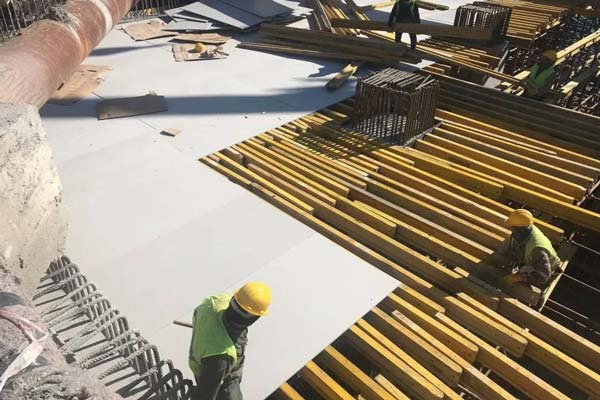 塑料中(zhōng)空模闆，塑料(liào)建築模闆近(jin)年來被廣泛(fàn)應用于城市(shi)建築施工