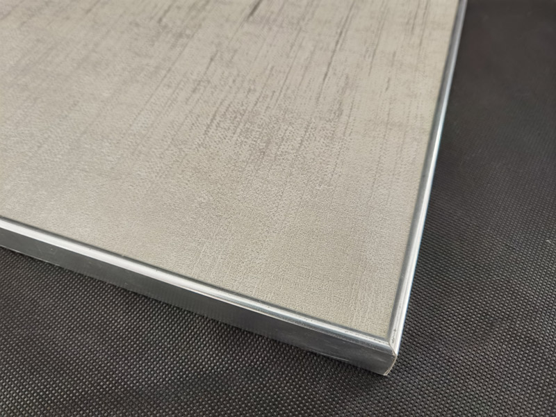 cfrt連續纖(xian)維增強熱(rè)塑性複合(hé)材料發展(zhan)趨勢：開發(fa)新的增強(qiáng)基材提高(gao)強度